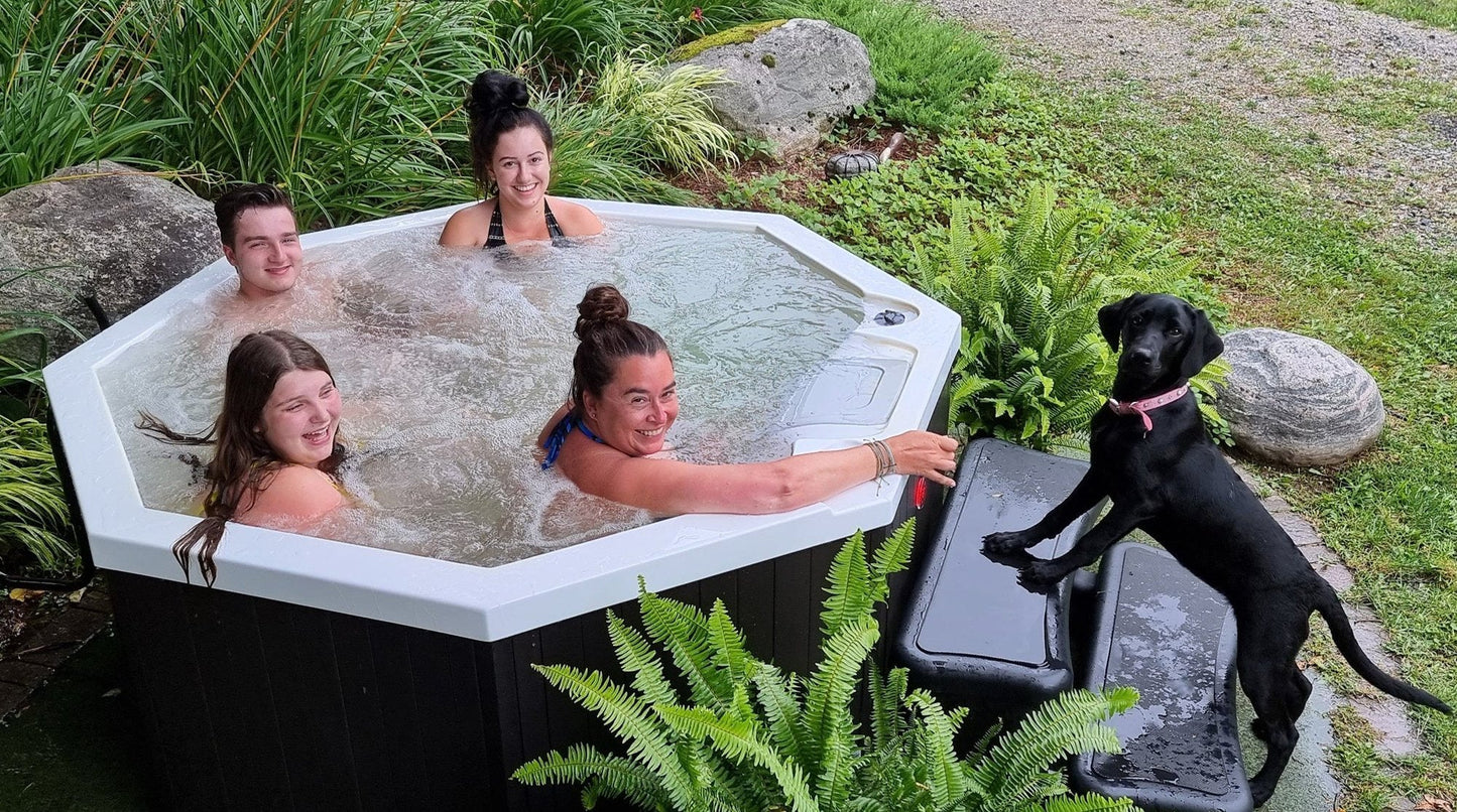Muskoka 14-Jet 4-Person Spa