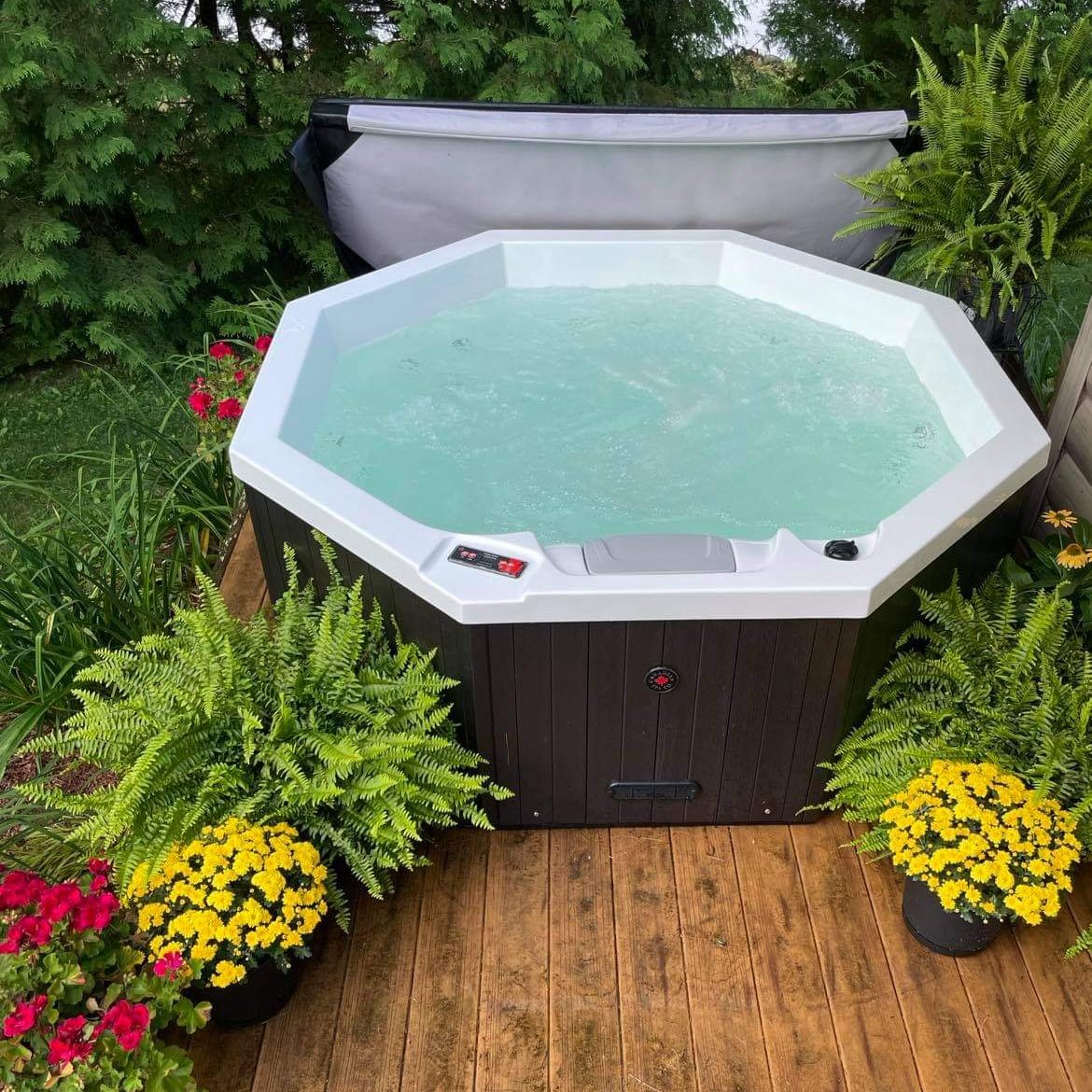 Muskoka 14-Jet 4-Person Spa