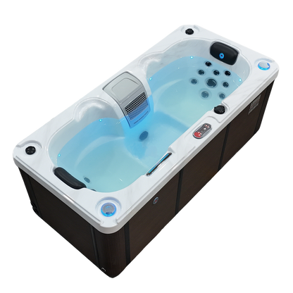 Yukon AI Plug & Play Hot Tub: 2-Person 17-Jet 213 x 100 x 74 cm