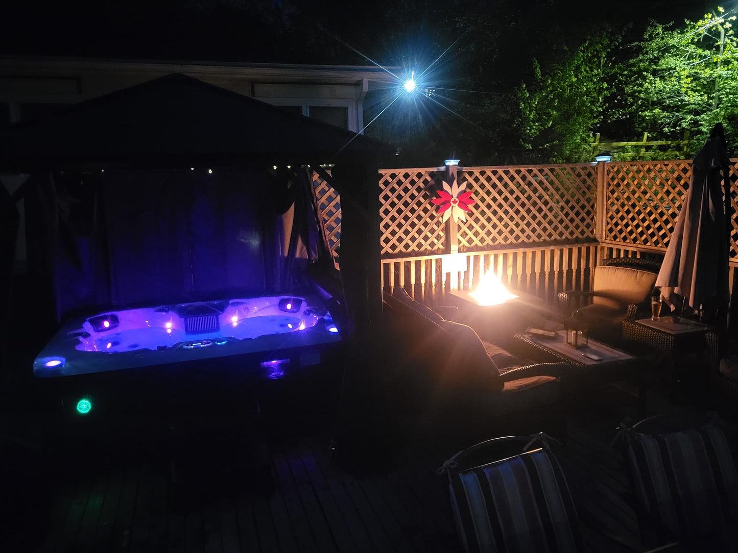 Calgary AI Plug & Play Hot Tub | 4-Person 24-Jet 	213 x 150 x 78 cm