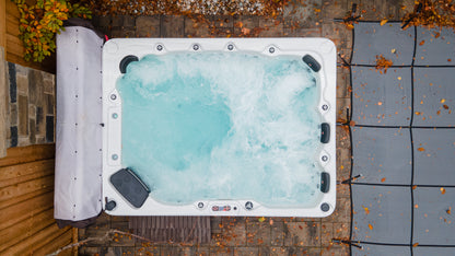 Grand Bend AI Hot Tub | 8-9 Person 94-Jet